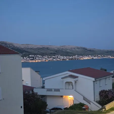Naranda With Terace And Sea View Apartament Pag Town