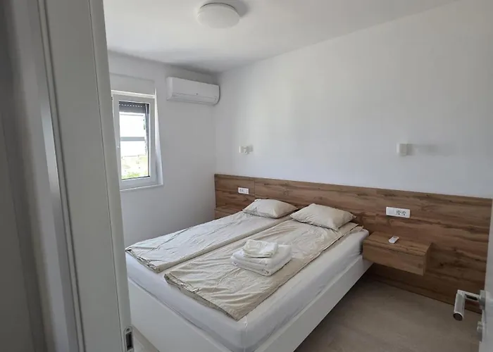 Apartman Naranda Pag Town